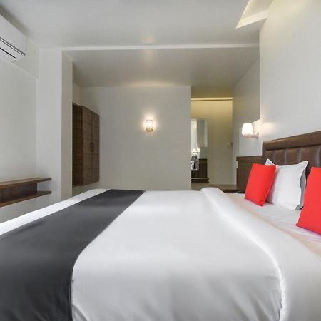Oyo Flagship Hotel Shreeyash Executive Mangvadi Екстериор снимка