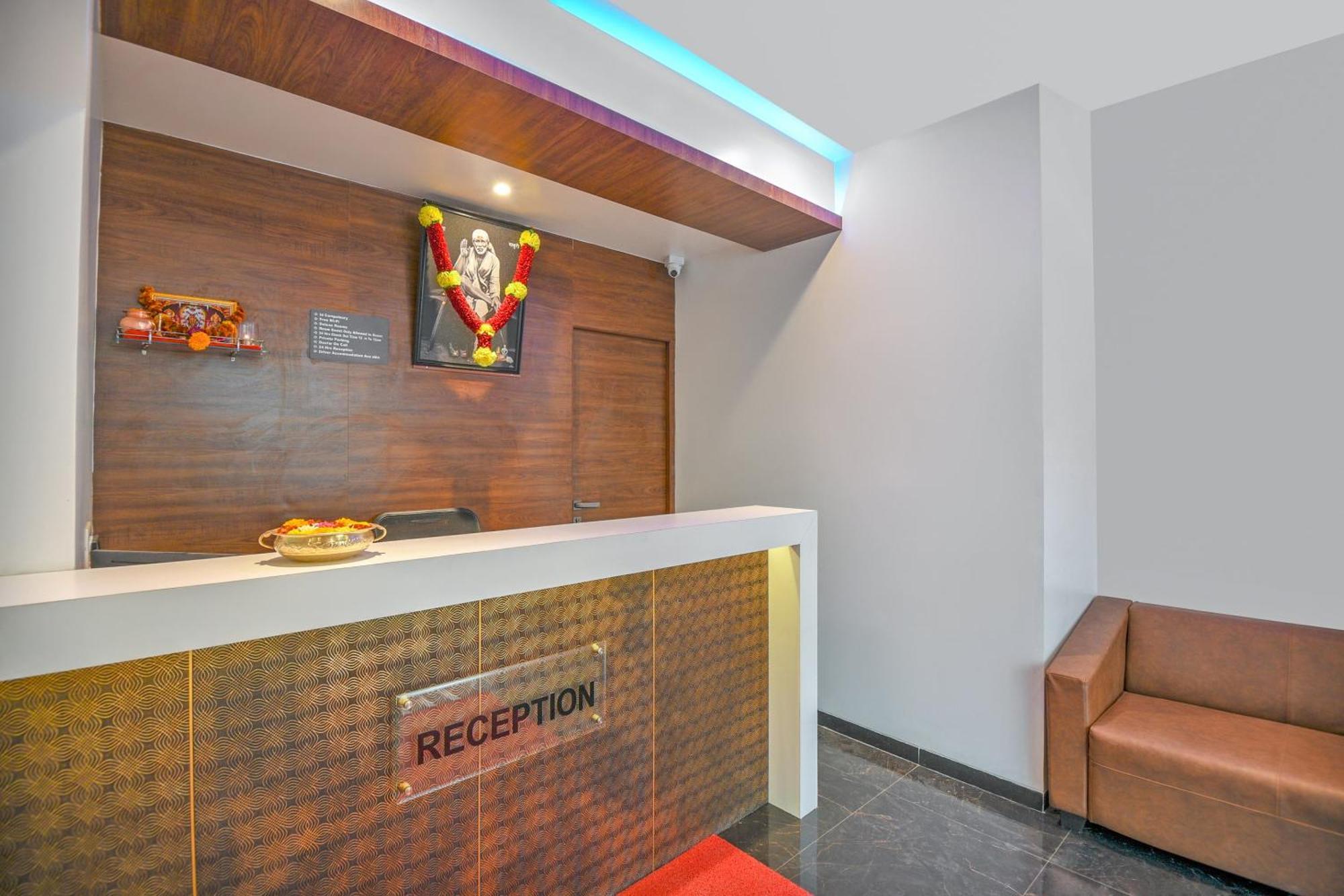 Oyo Flagship Hotel Shreeyash Executive Mangvadi Екстериор снимка
