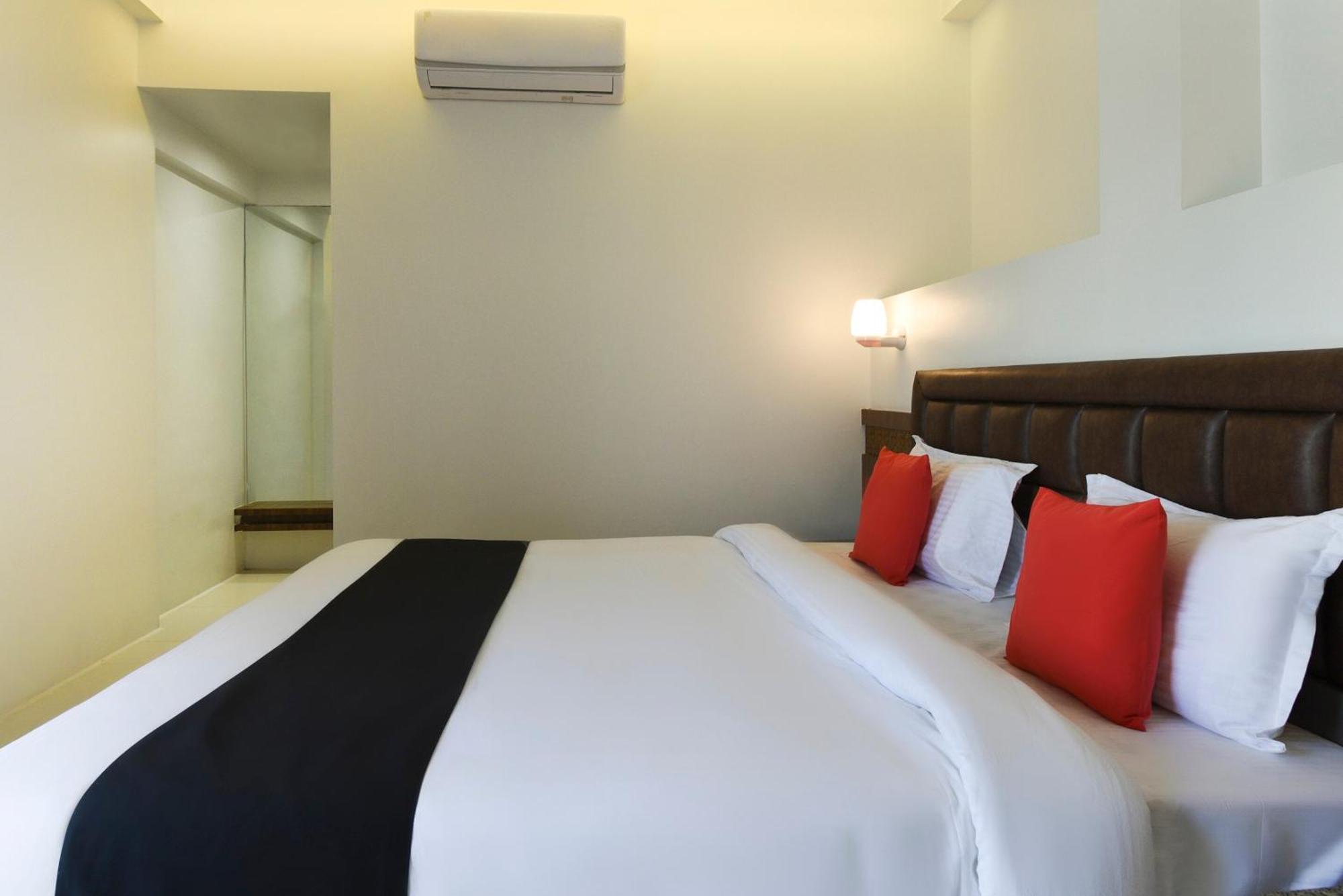 Oyo Flagship Hotel Shreeyash Executive Mangvadi Екстериор снимка